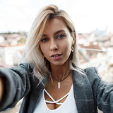 GROBRO7 3Pcs Outer Banks Necklaces Madison Bailey Hawaiian Handmade Choker Colorful Seed Bead Bohemian Necklaces Adjustable Lightweight Necklace Summer Beach Vacation Dress Up Accessories for Women